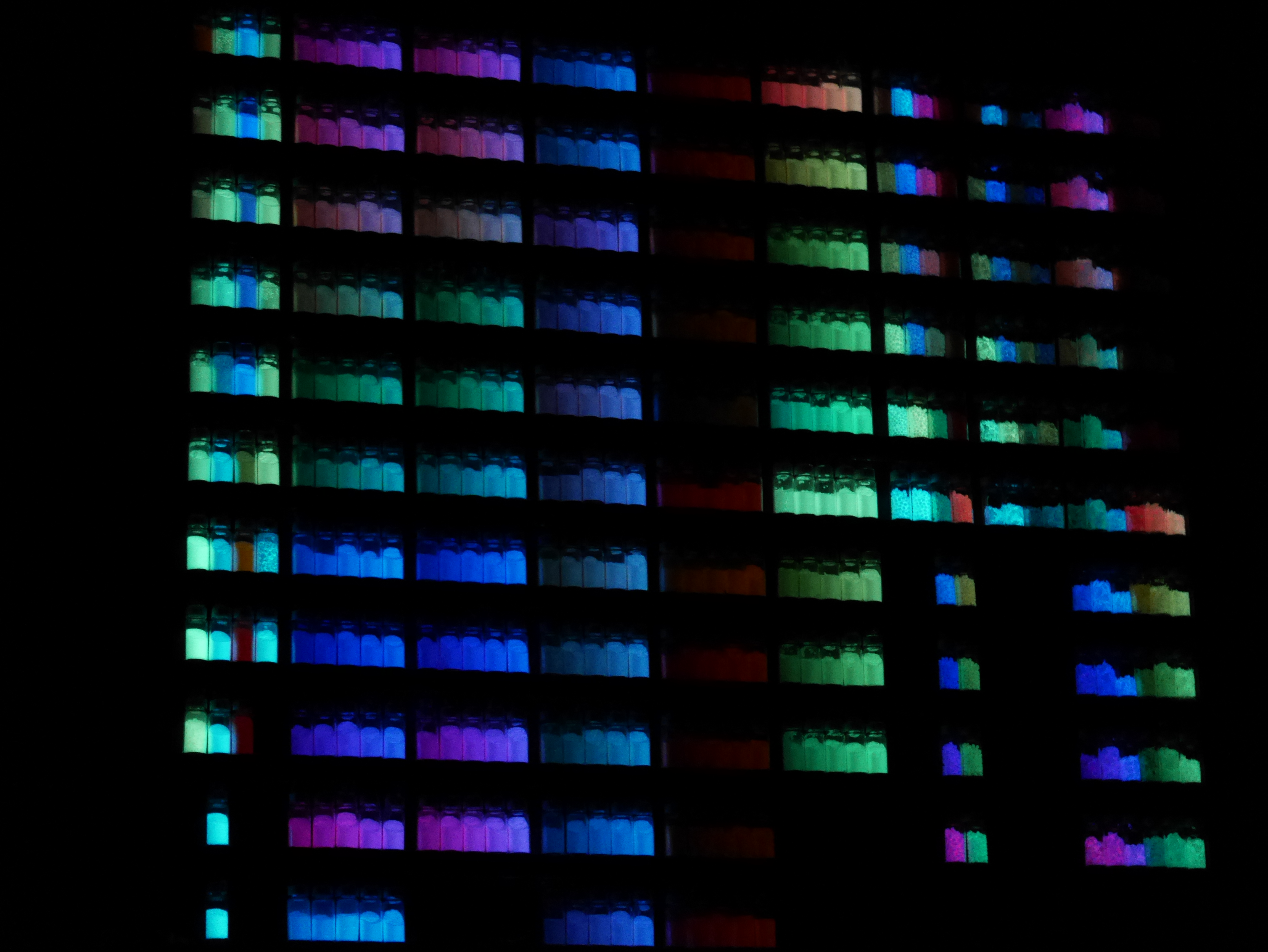 LumickColor�i���~�b�N�J���[�j�~���痿