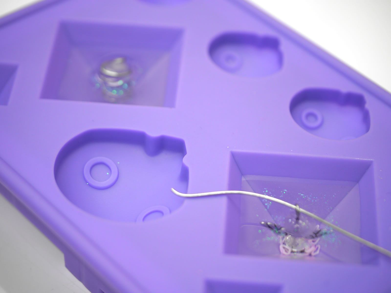 �I���S�i�C�g