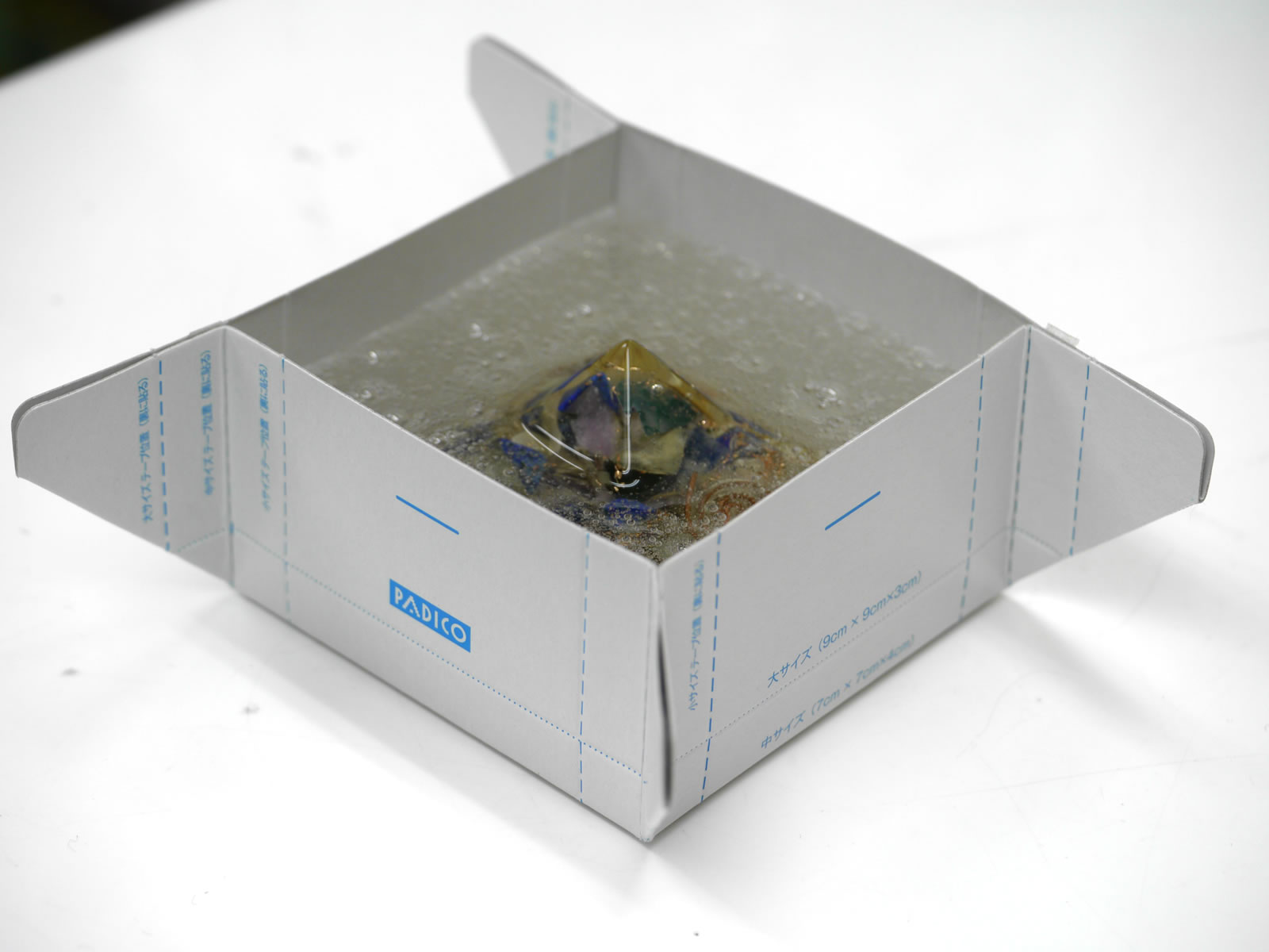 �I���S�i�C�g