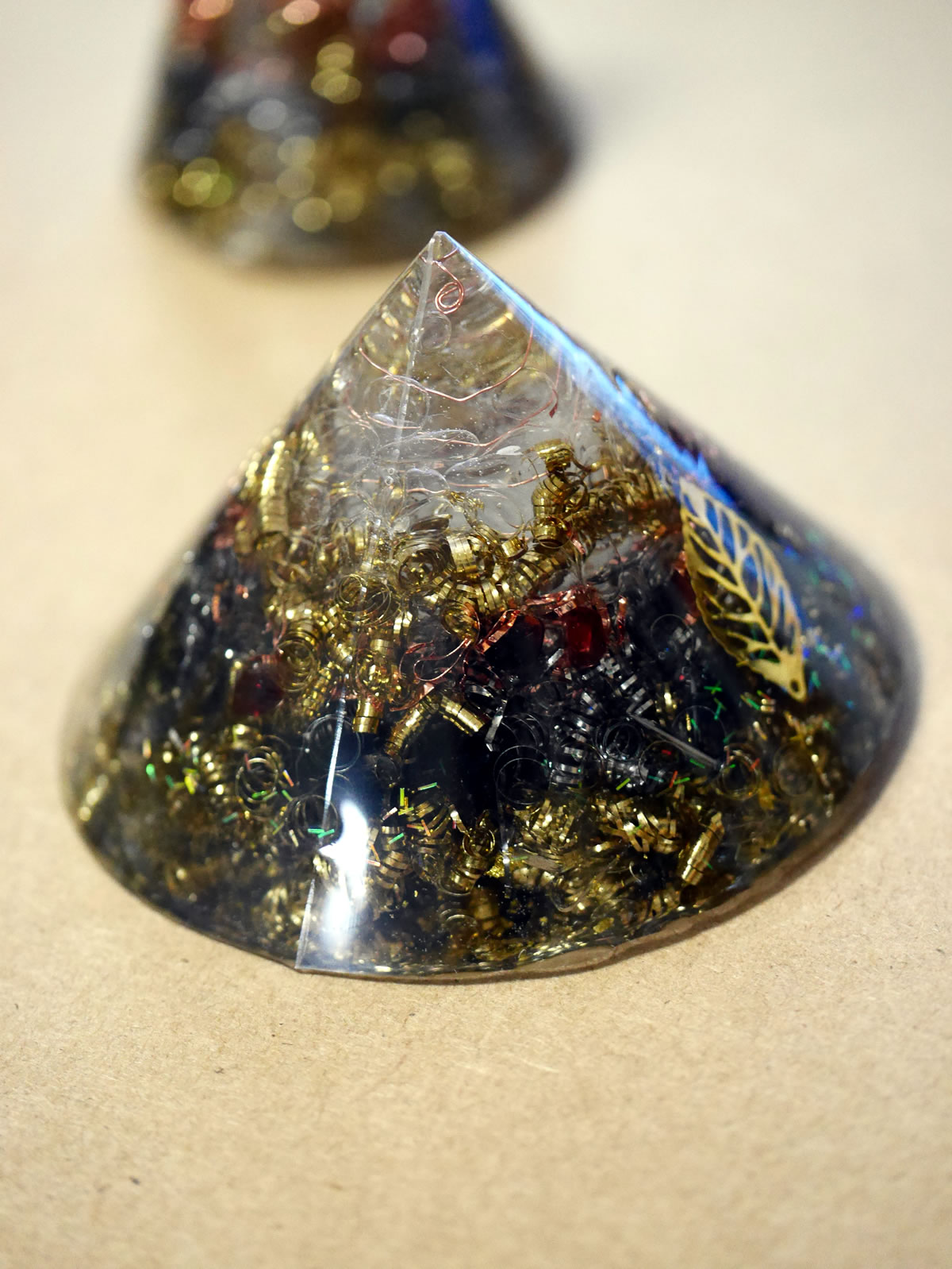 麻炭入りオルゴナイト