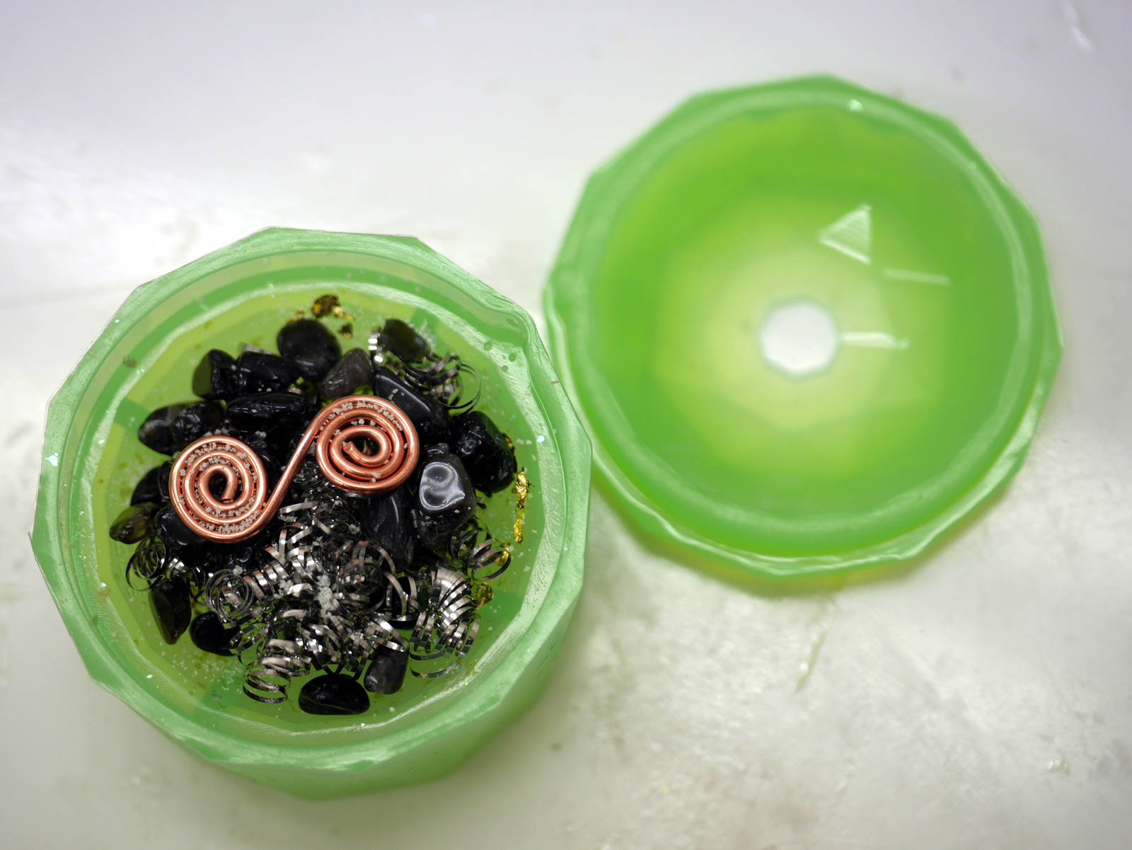 �I���S�i�C�g