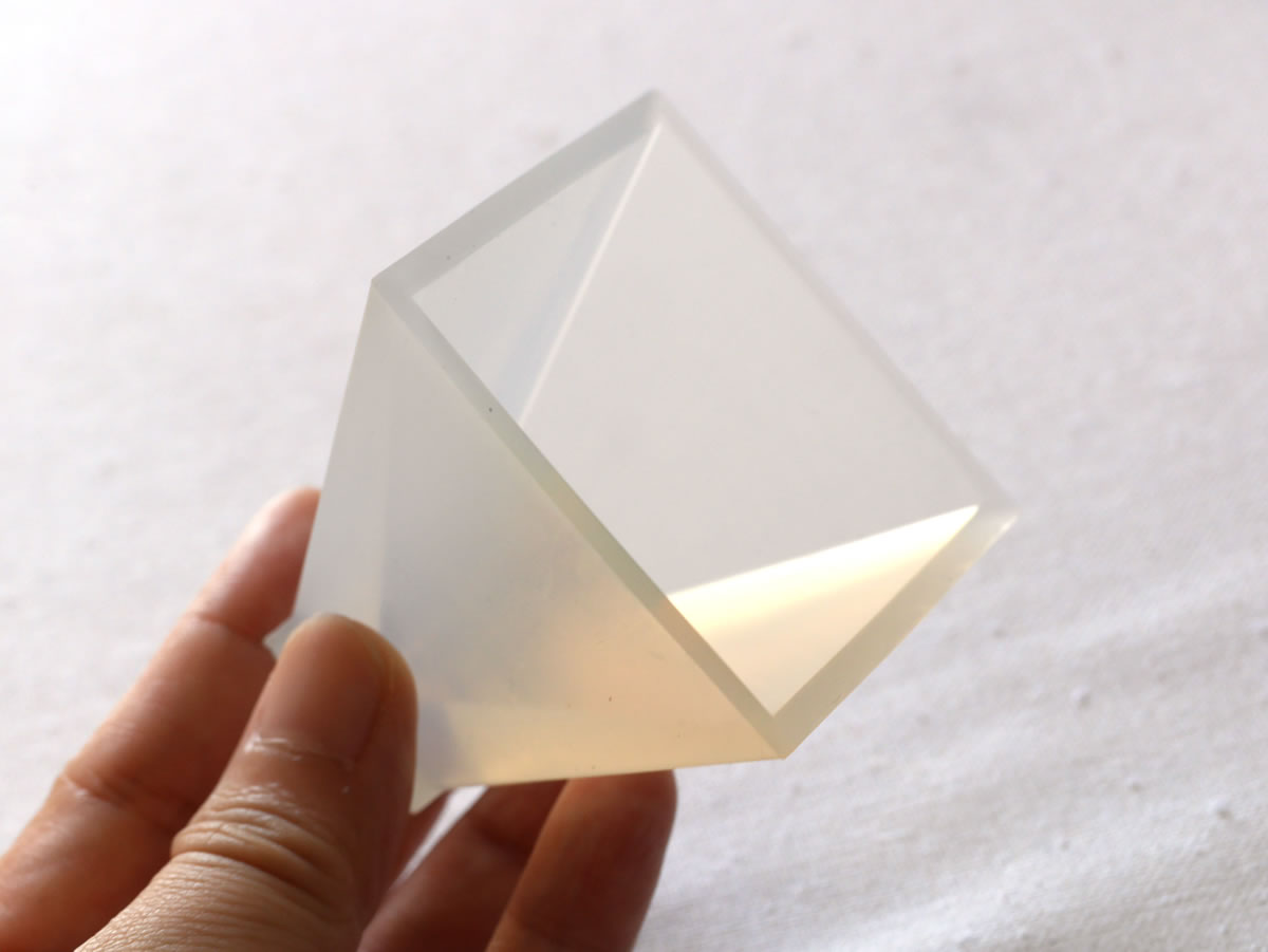 �I���S�i�C�g